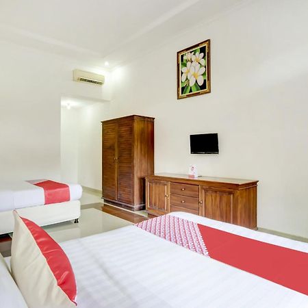 OYO 3261 Hotel Ratu Dempasar Exterior foto
