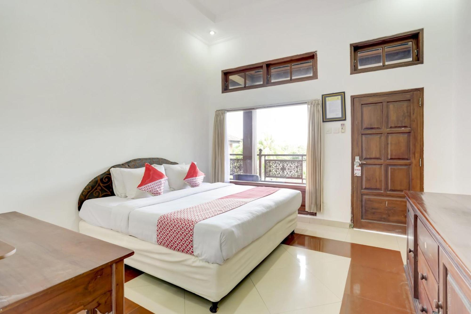 OYO 3261 Hotel Ratu Dempasar Exterior foto